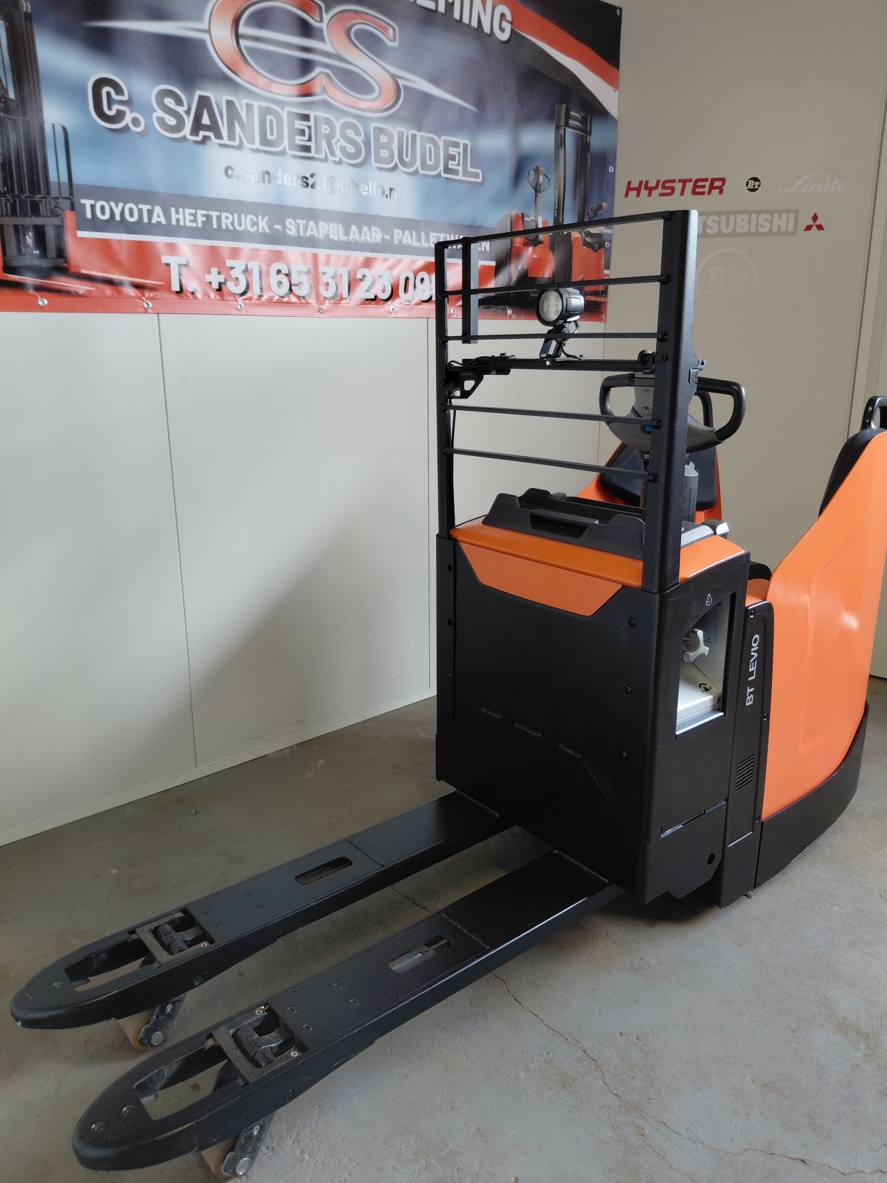 Toyota LPE220 meerij palletwagen