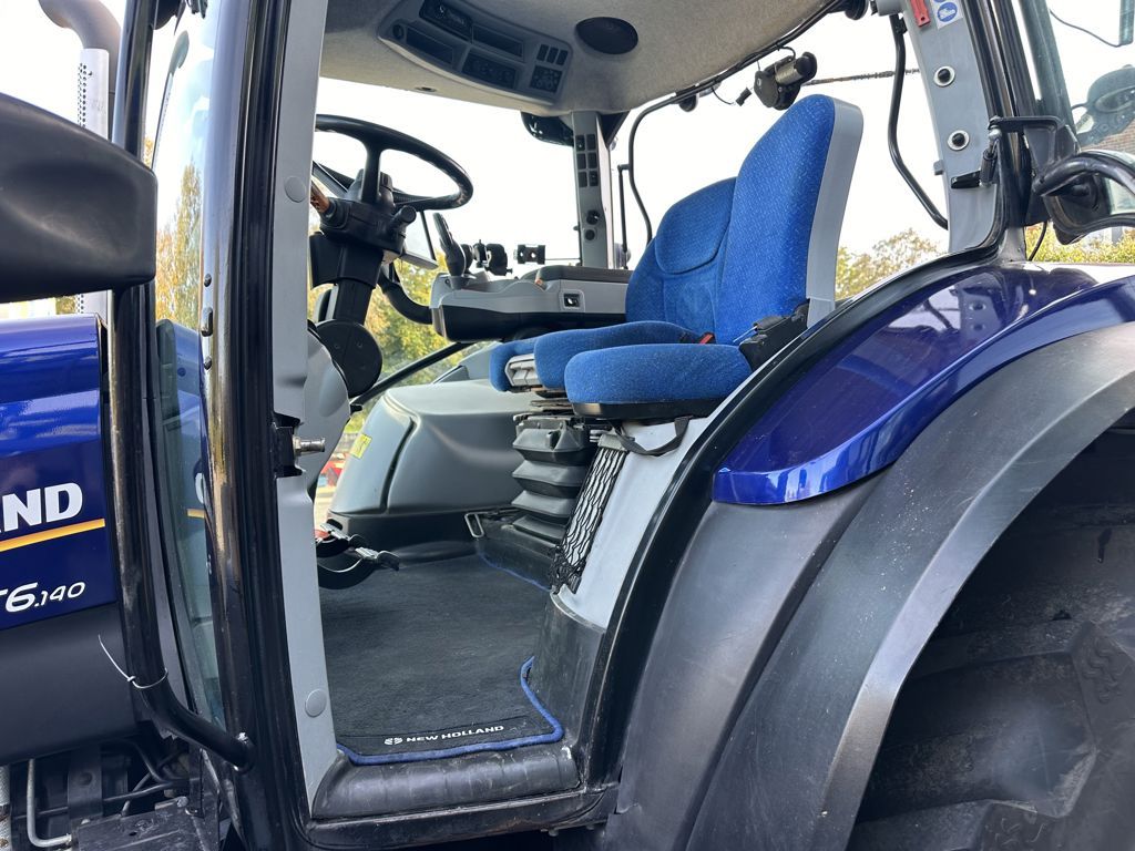 New Holland T6.140 Auto Command