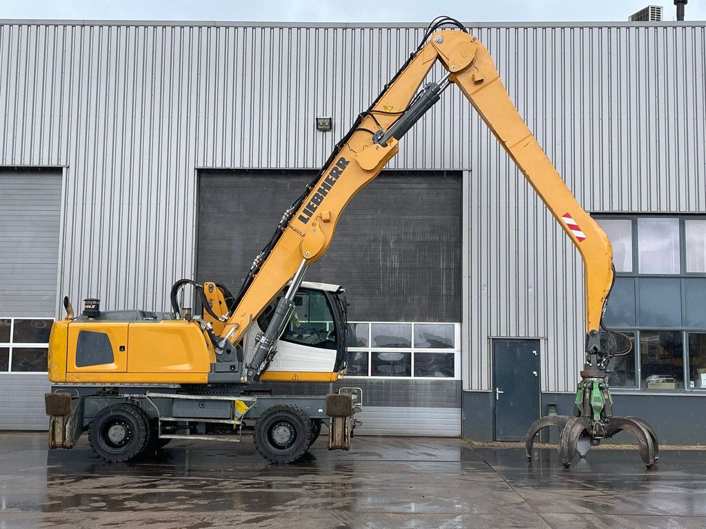 Liebherr LH30 M - Material Handler