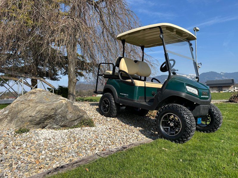 Club Car Tempo mit Geländefahrwerk