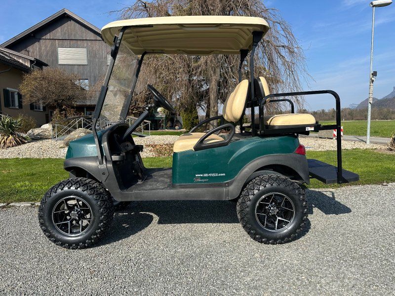 Club Car Tempo mit Geländefahrwerk