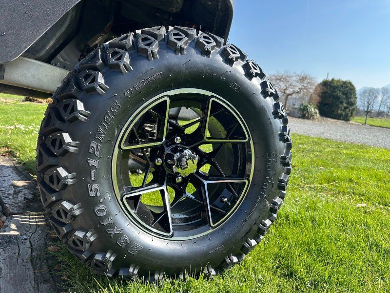 Club Car Tempo mit Geländefahrwerk