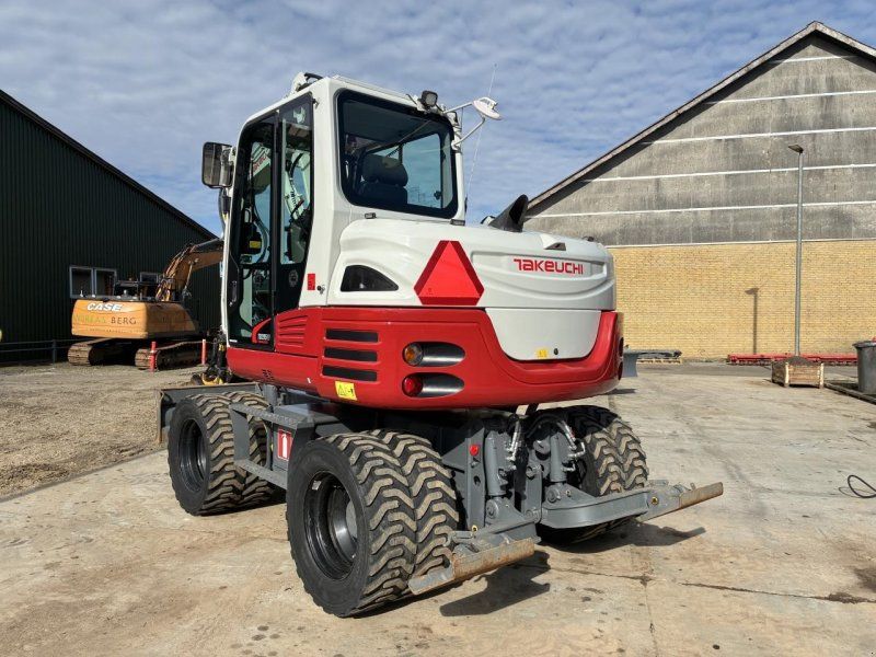 Takeuchi TB295W