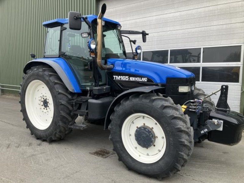 New Holland TM 165