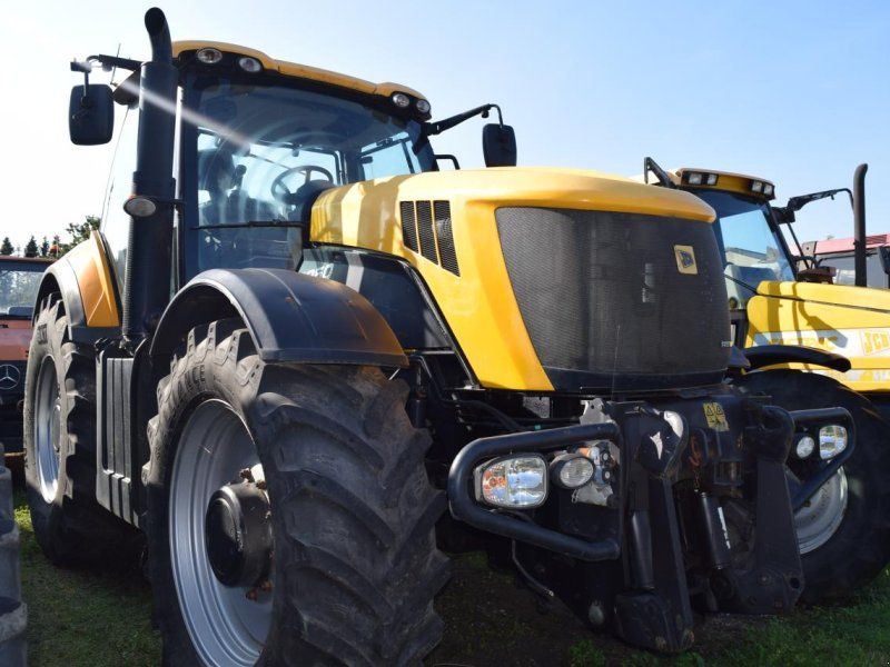 JCB Fastrac 8250