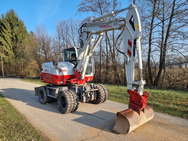 Takeuchi TB 295 W