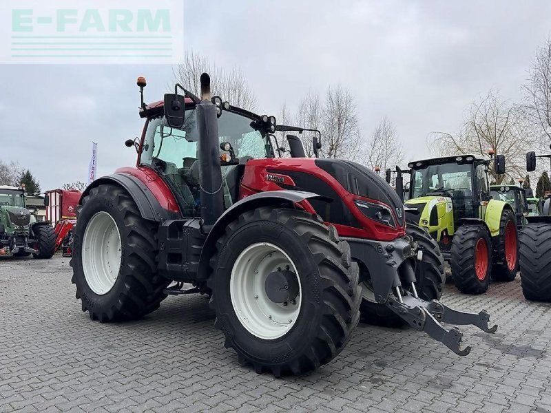 Valtra t234 versu