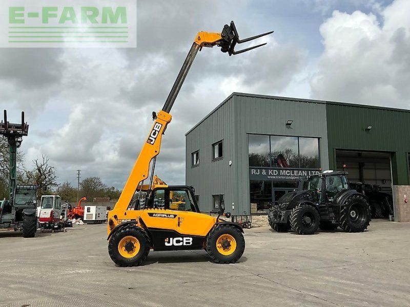 JCB 525-60 agri plus tele (st26319)