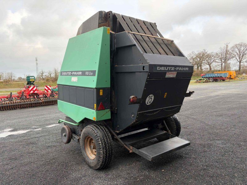 Deutz-Fahr Presse à balles rondes RB 3,81