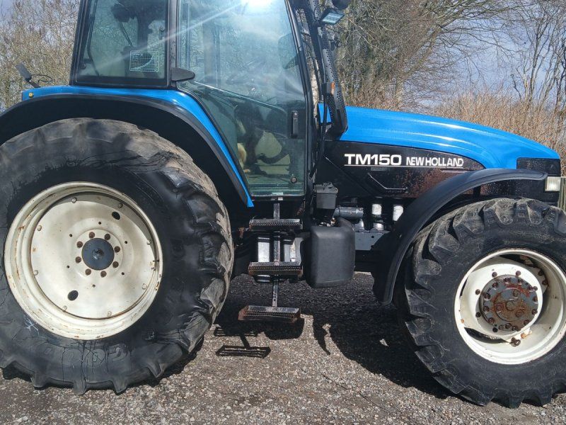 New Holland TM 150 med frontlift