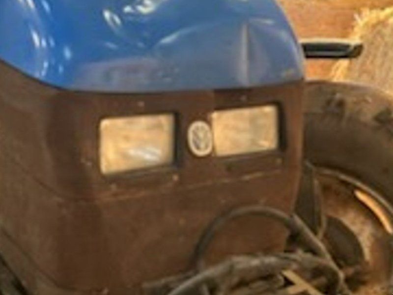 New Holland TS 115 SL Turbo med ÅLØ frontlæsser,og frontlift
