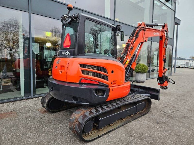 Kubota KX 057-4