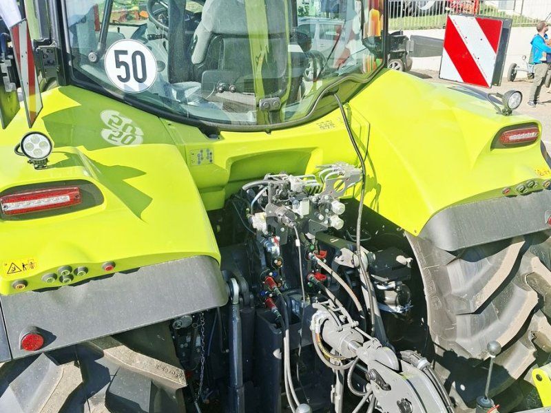 Claas Arion 660 CMATIC CEBIS