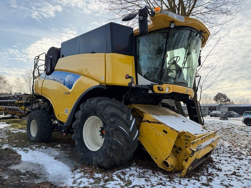 New Holland CR 9080