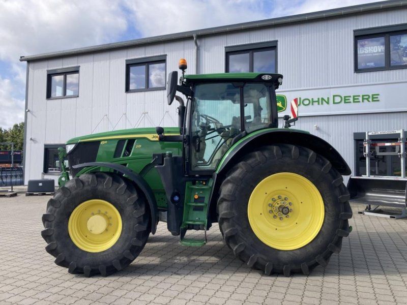 John Deere 6R215