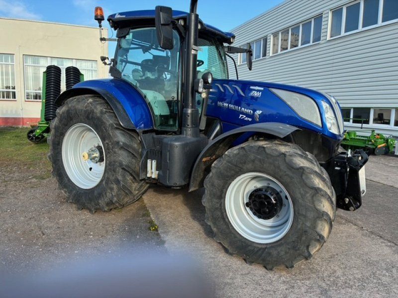 New Holland T7.270