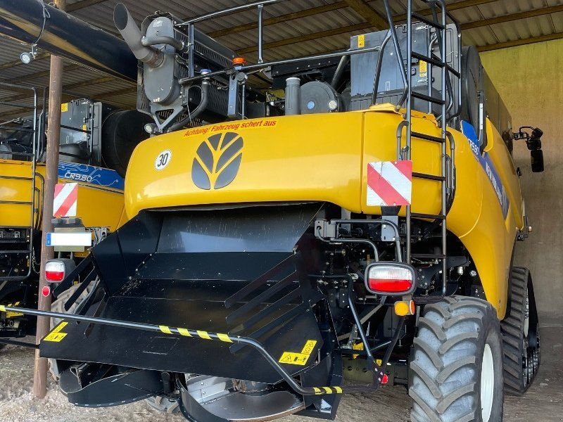 New Holland CR 9.80
