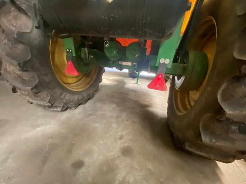 John Deere 740 i