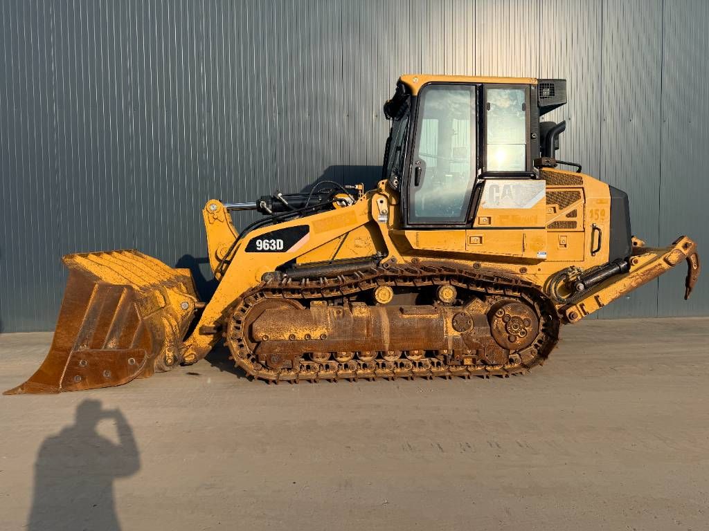 CAT 963D