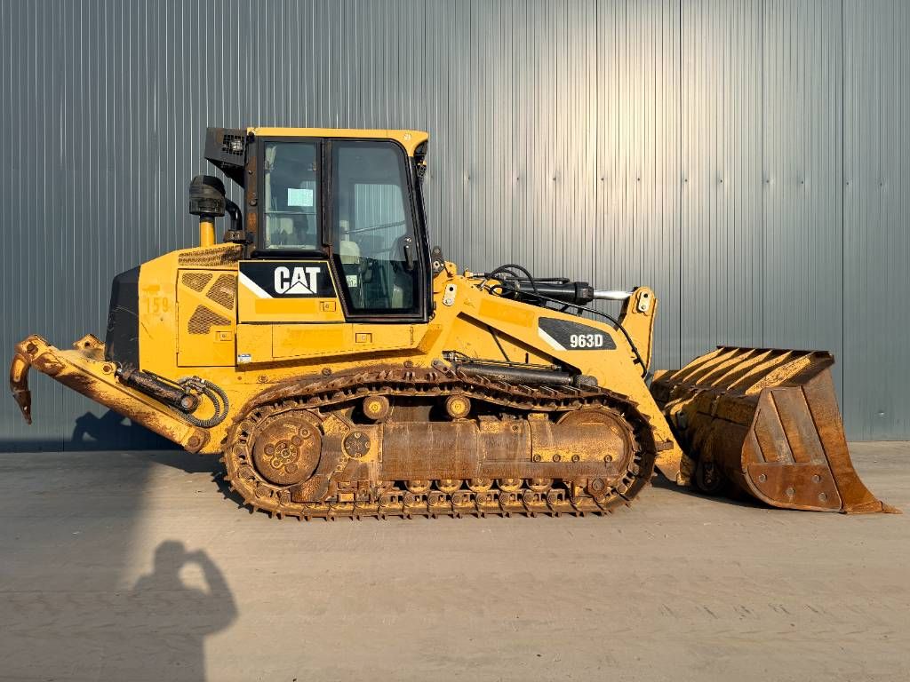CAT 963D