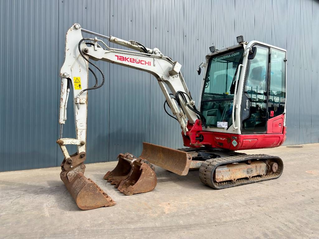 Takeuchi TB230