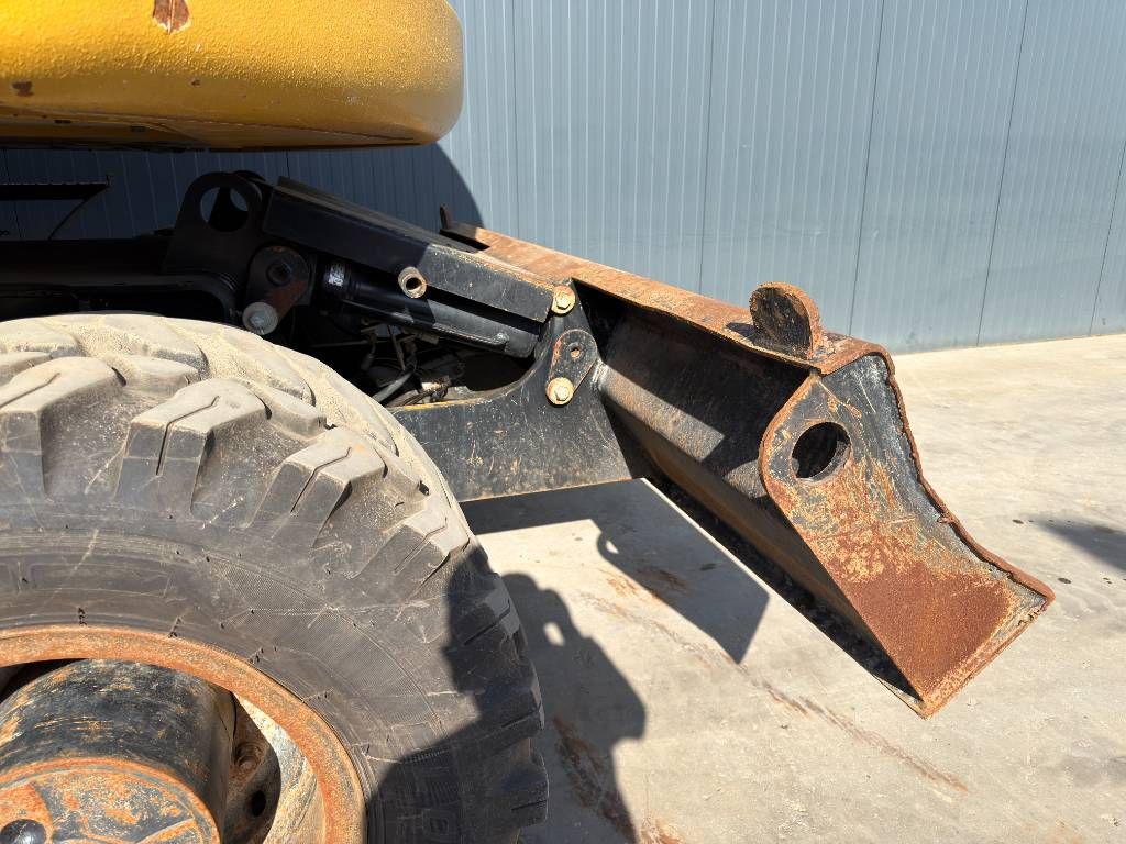 CAT M315F - With OilQuick