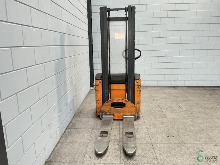 Stackers Electric Still EGV14 2003