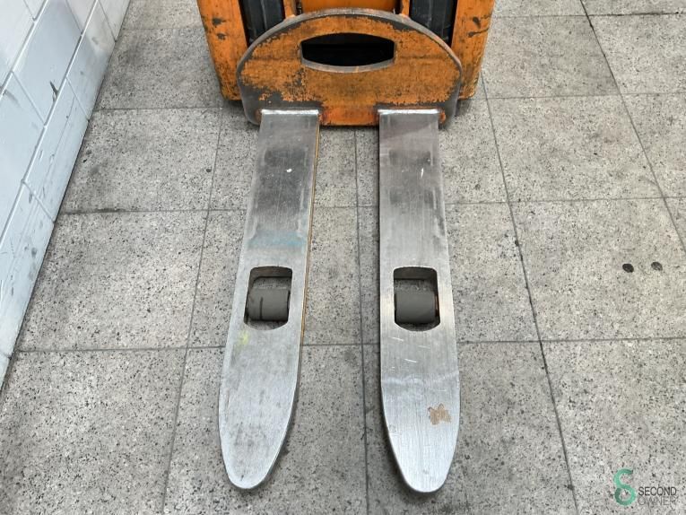 Stackers Electric Still EGV14 2003