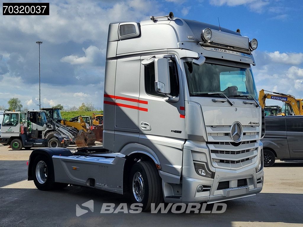 Mercedes Actros Actros 1963 4X2 GigaSpace Retarder Full-Air 2xTanks Alcoa's ACC Navi