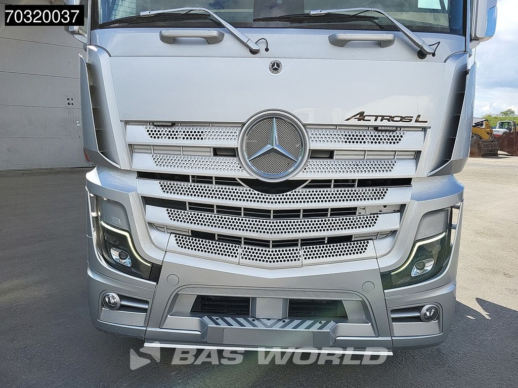 Mercedes Actros Actros 1963 4X2 GigaSpace Retarder Full-Air 2xTanks Alcoa's ACC Navi