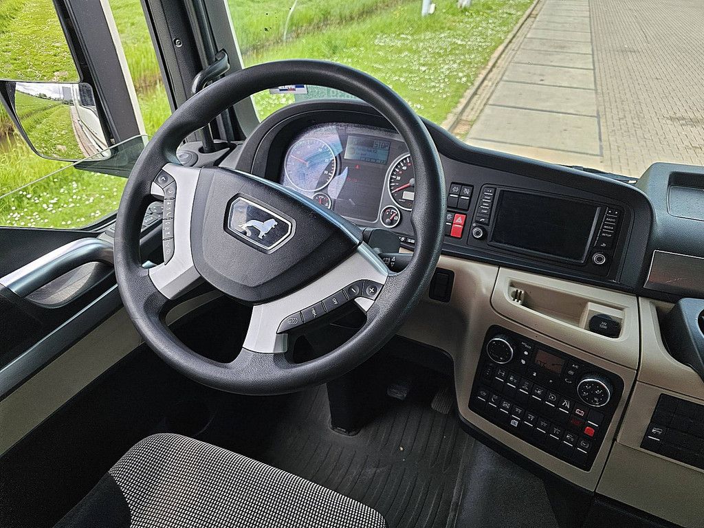 M.A.N. 28.500 TGX xxl 6x2 boogie