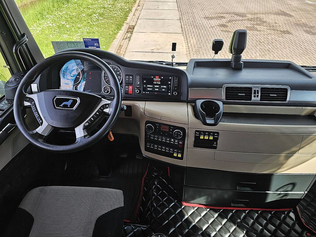 M.A.N. 26.500 TGX 6x2*4