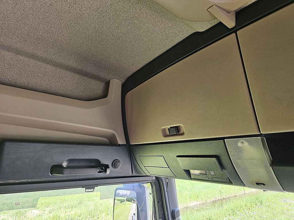 M.A.N. 26.500 TGX 6x2*4