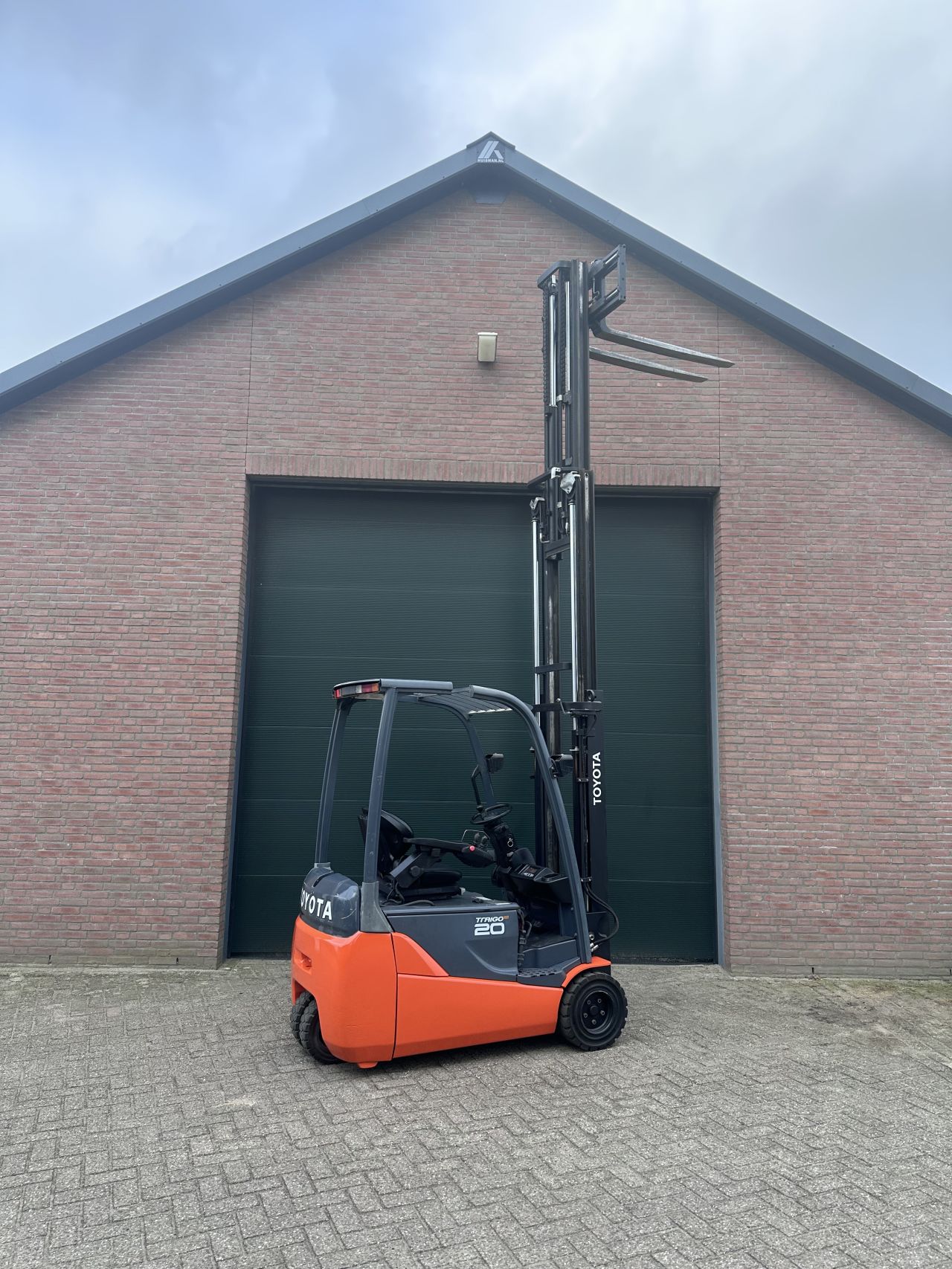 Toyota 8FBET20 2000kg triplo elektrische heftruck