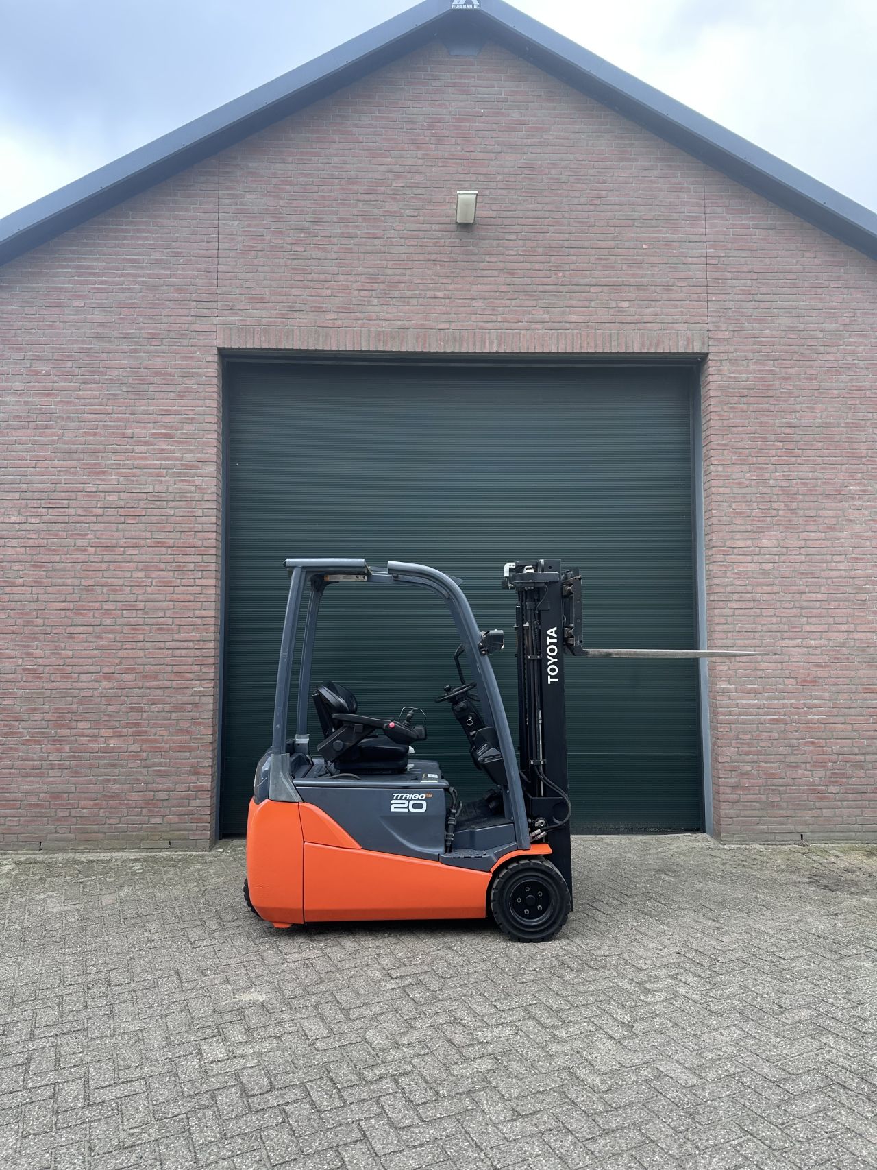 Toyota 8FBET20 2000kg triplo elektrische heftruck