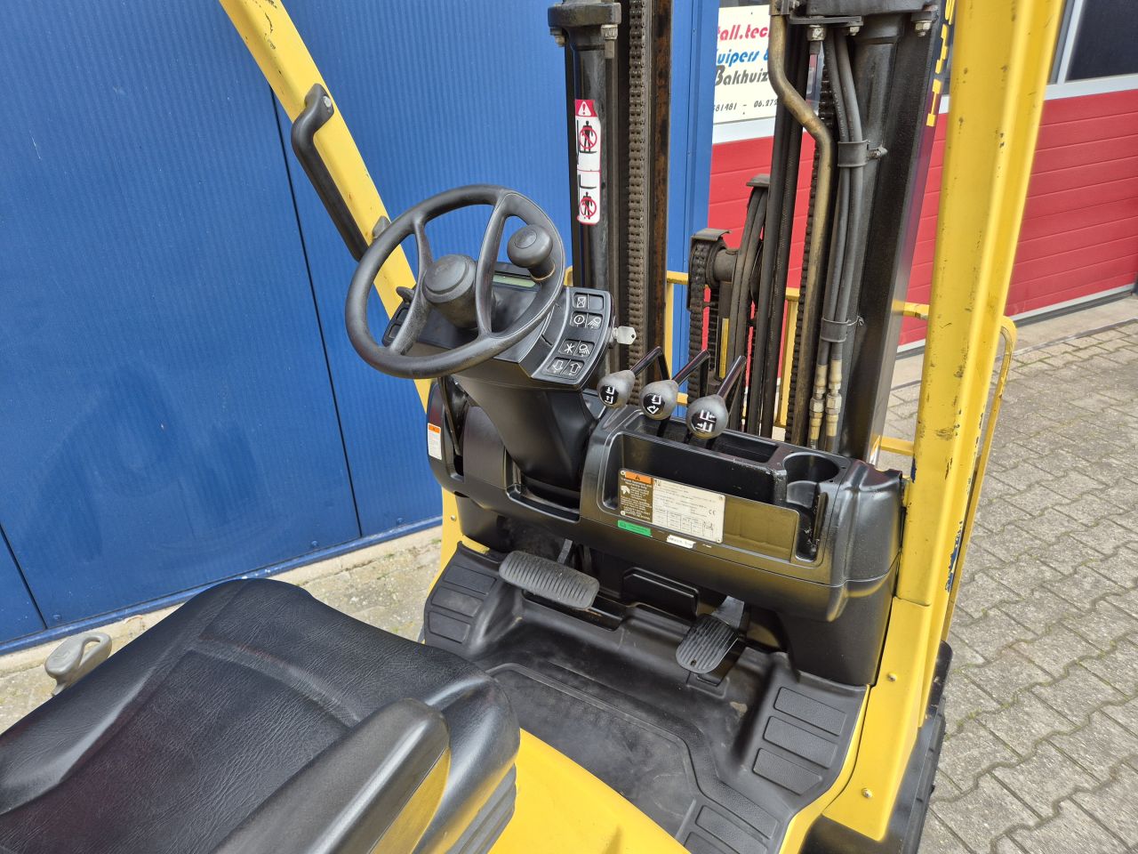 HYSTER S2.5 HEFTRUCK LPG TRIPLOMAST EN SIDESHIFT BJ 2008