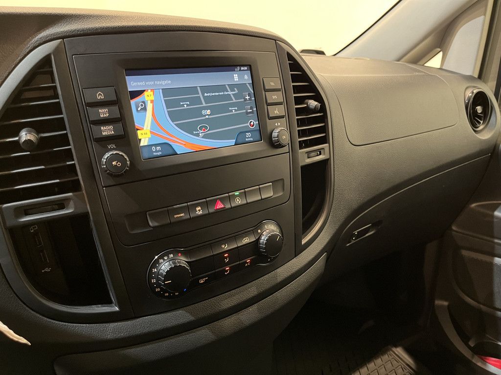 Mercedes-Benz Vito 119 CDI XL L3 RWD Automaat / Euro 6 / Servicebus / Bott inrichting / 220V. / Airco / CarPlay / Camera / Cruise Control / Navigatie / Klep