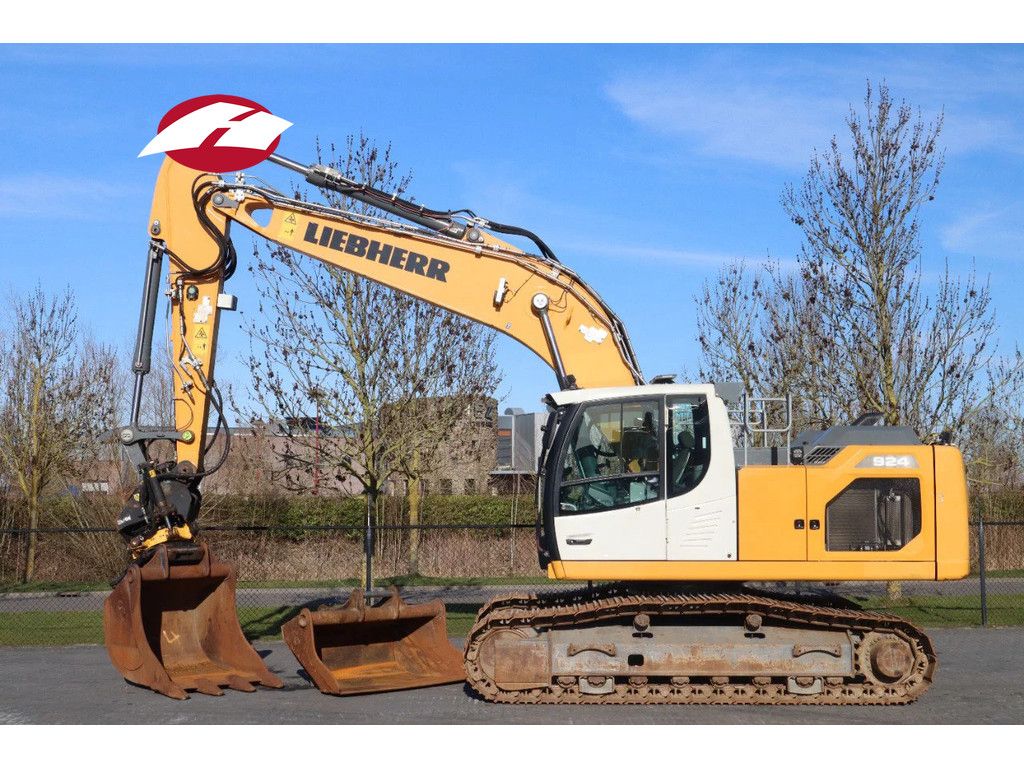 Liebherr R924 LC | ROTOTILT + GRIPPER | 2X BUCKET
