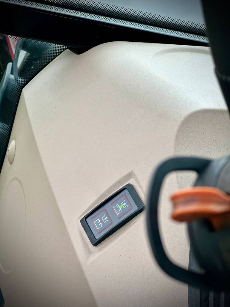 Fendt 211V Vario Gen3 Profi Smalspoor/Fruitteelttractor