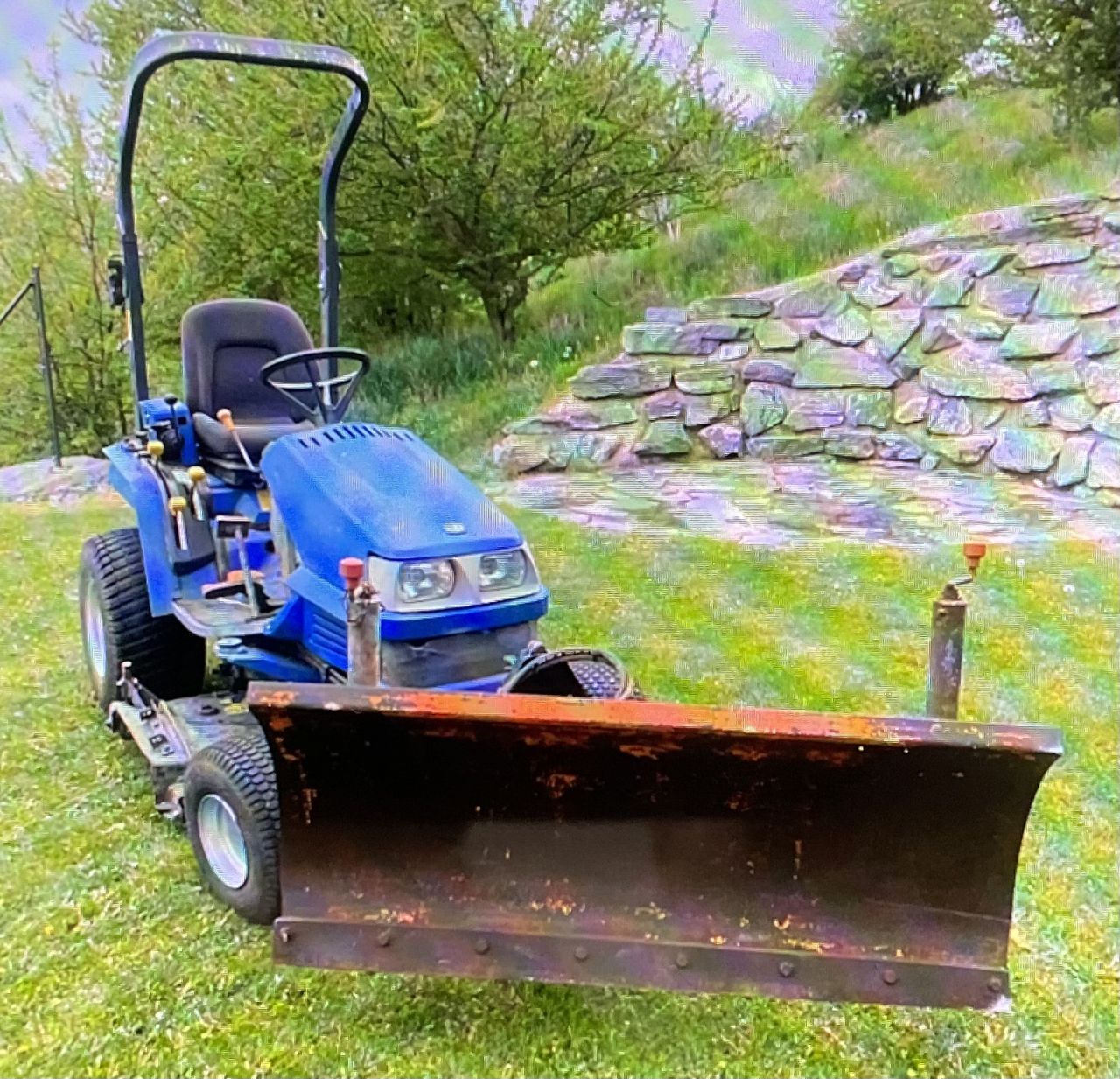 ISEKI TXG 23 Mähwerk, Schneeschild, Allrad