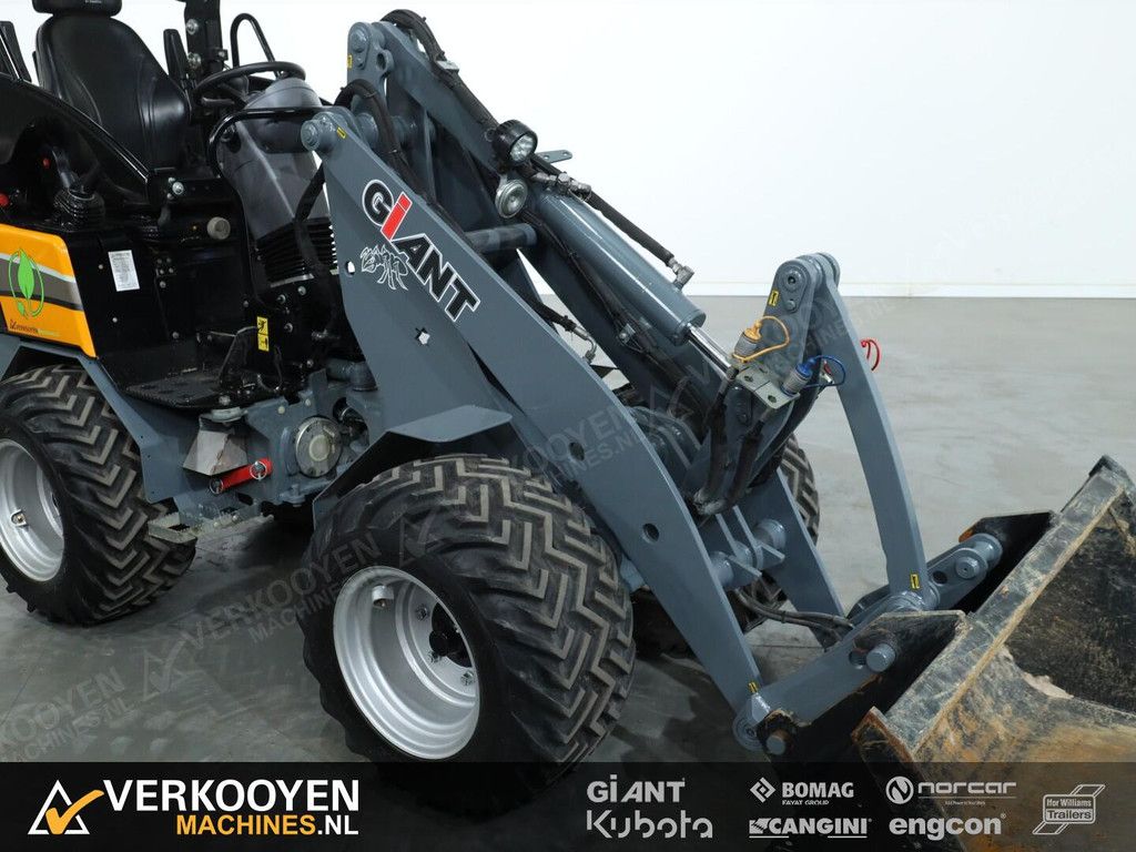 2020 Giant G2200E VV1135