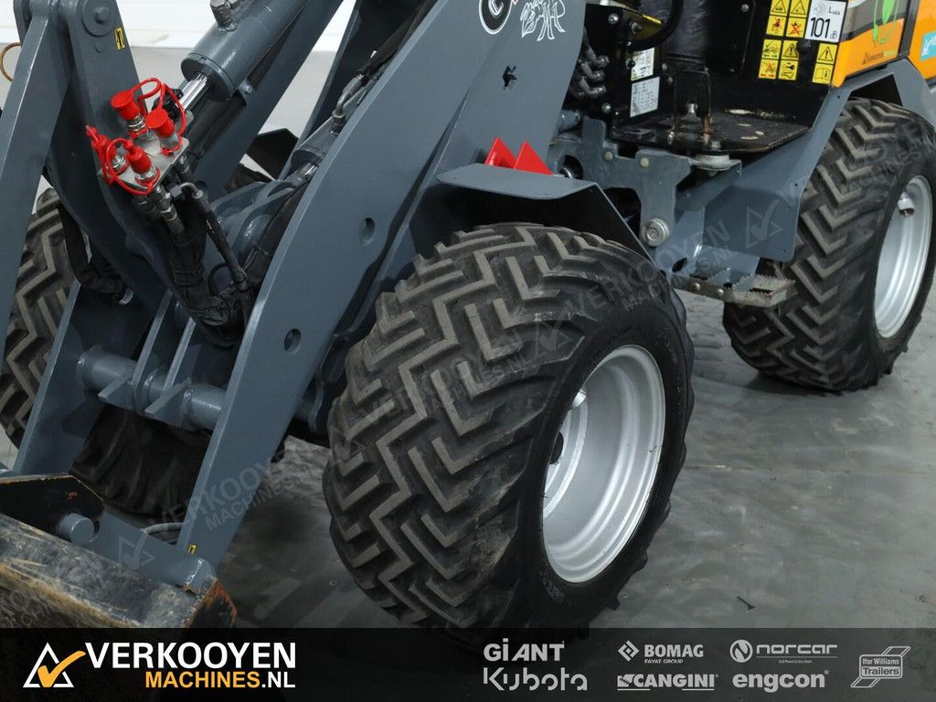 2020 Giant G2200E VV1135