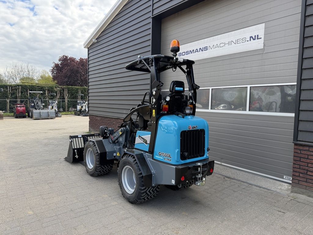 Giant G1500 L X-TRA minishovel / kniklader NIEUW miami blue