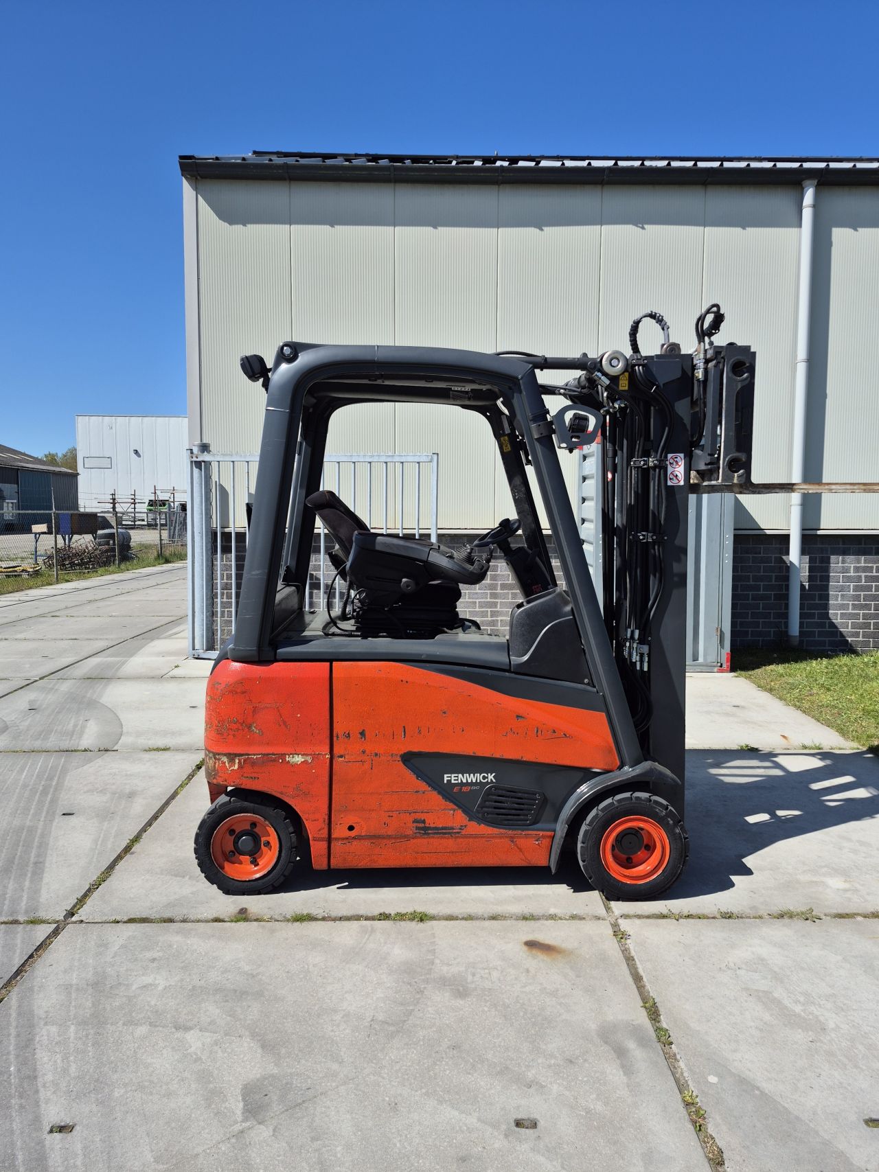 Linde E18PH-02 triplex sideshift vorkversteller bj 2018