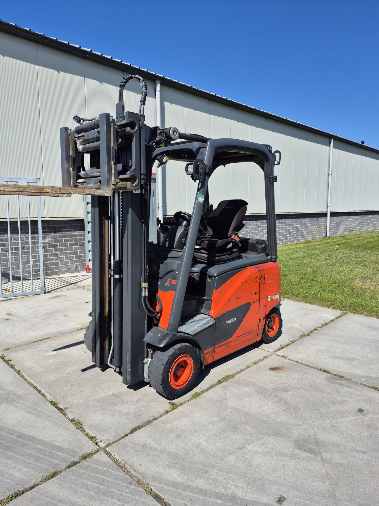 Linde E18PH-02 triplex sideshift vorkversteller bj 2018