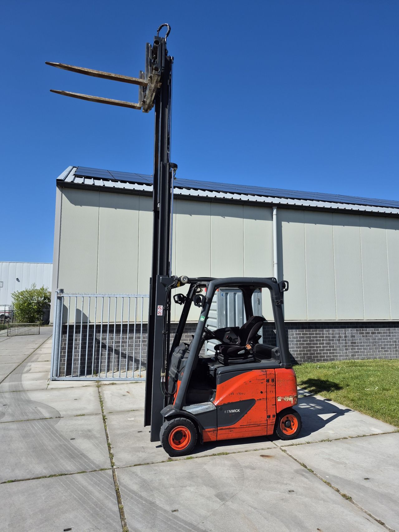 Linde E18PH-02 triplex sideshift vorkversteller bj 2018