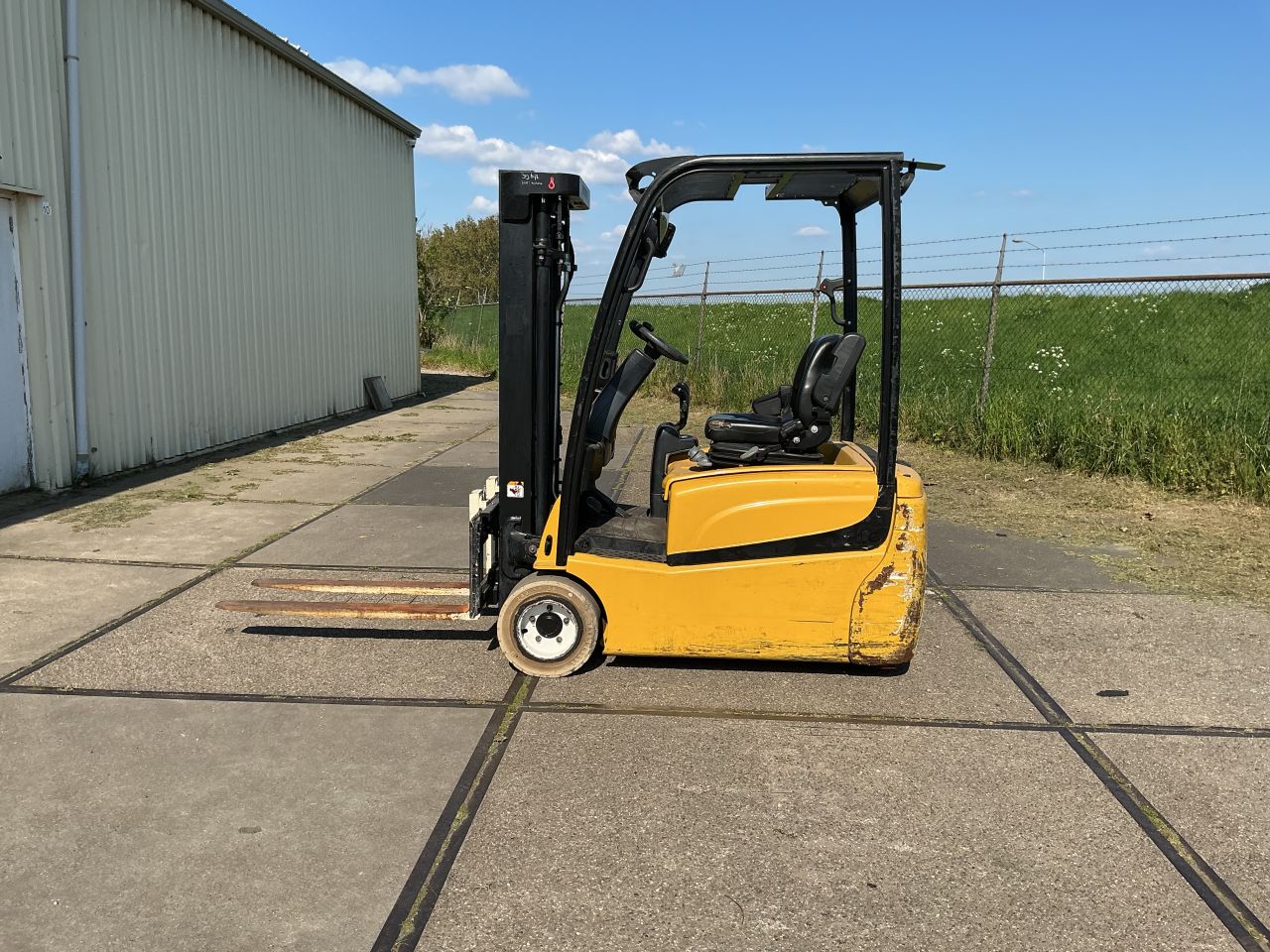 Te koop yale heftruck 2.0 ton Elektrisch. 2018