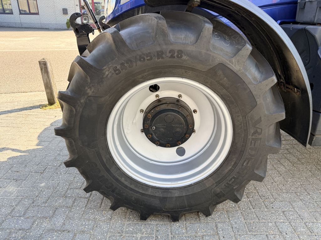 New Holland T6.180AC Stage V Blue Power