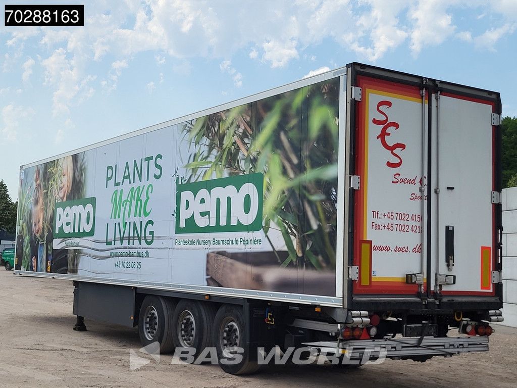 Schmitz Carrier 3 axles Doppelverdampfer Tailgate Palettenkasten Blumenbreit LBW