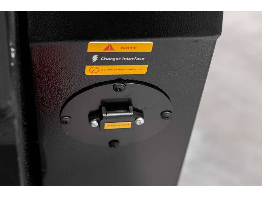 Kremer KRYZS4 Aufsitz-Elektrokehrmaschine 700W 2025 Neu